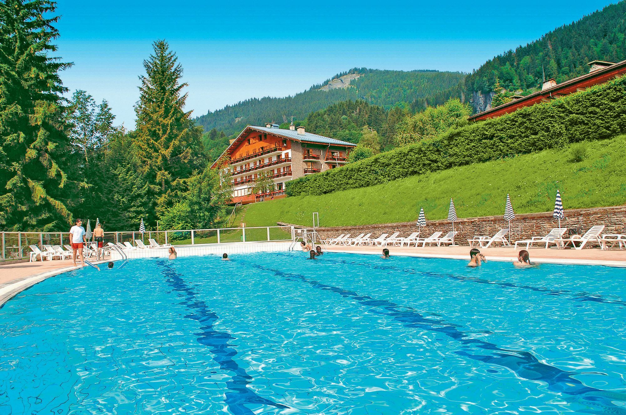 Hotel Bleues Les Du Prariand 3*